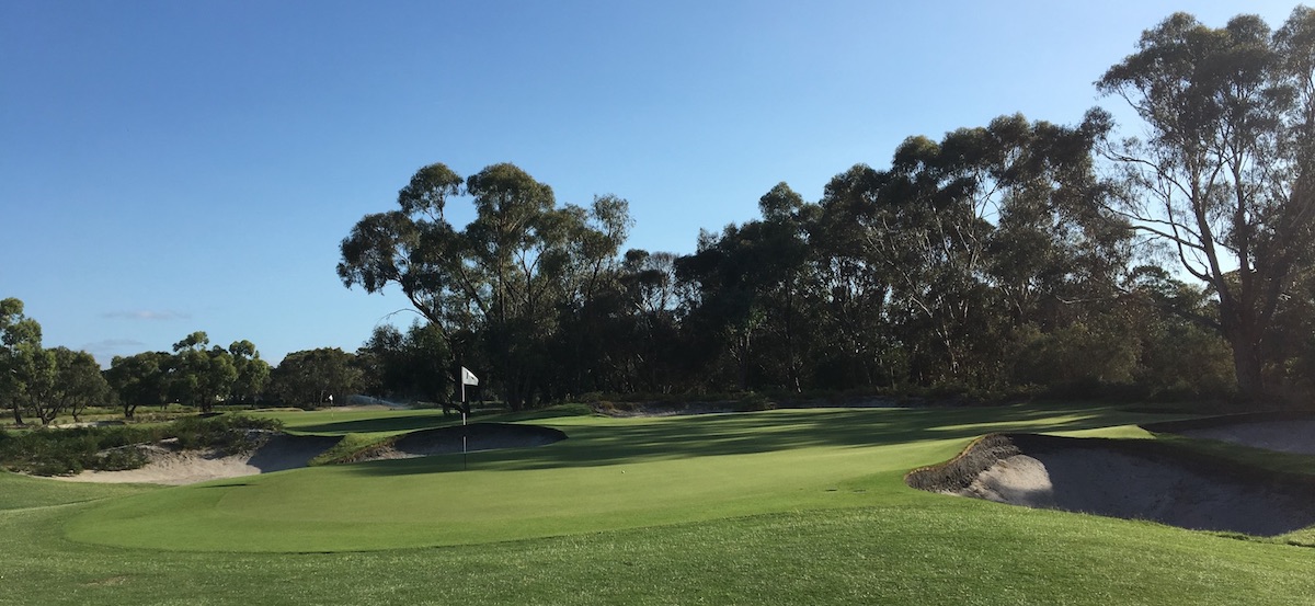 Peninsula Kingswood 13th Green