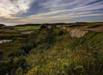 Cabot Cliffs 5th Hole Photo by Larry Lambrecht