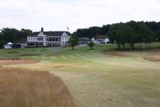 Approaching the excellent 3rd green site