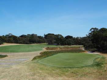 Royal Melbourne 6 West - Tee shot