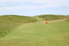 Blind tee shot on the 7th hole