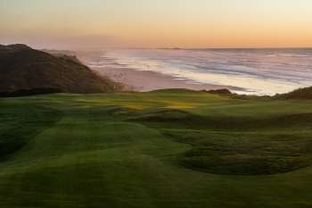 Par three 7th. Photo courtesy of Bandon Dunes Resort